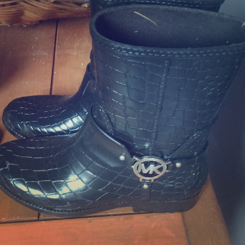 Rain boots